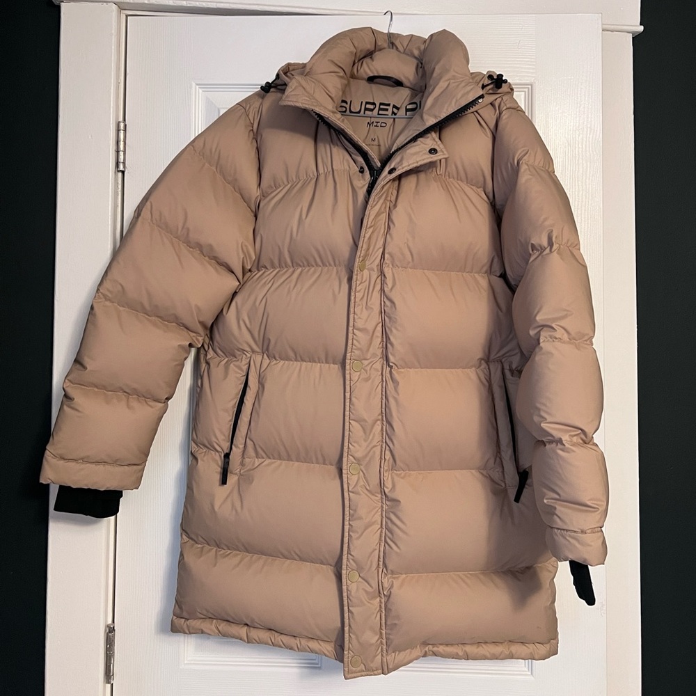Aritzia Super Puff - Mid Length